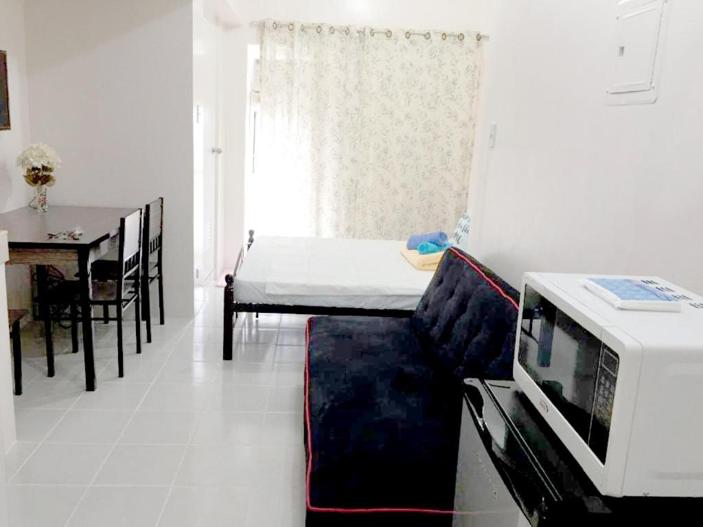 Cityland Tagaytay Taal Lake View City View Free Pool Parking Studios With Balcony Are City View Tagaytay City Екстер'єр фото