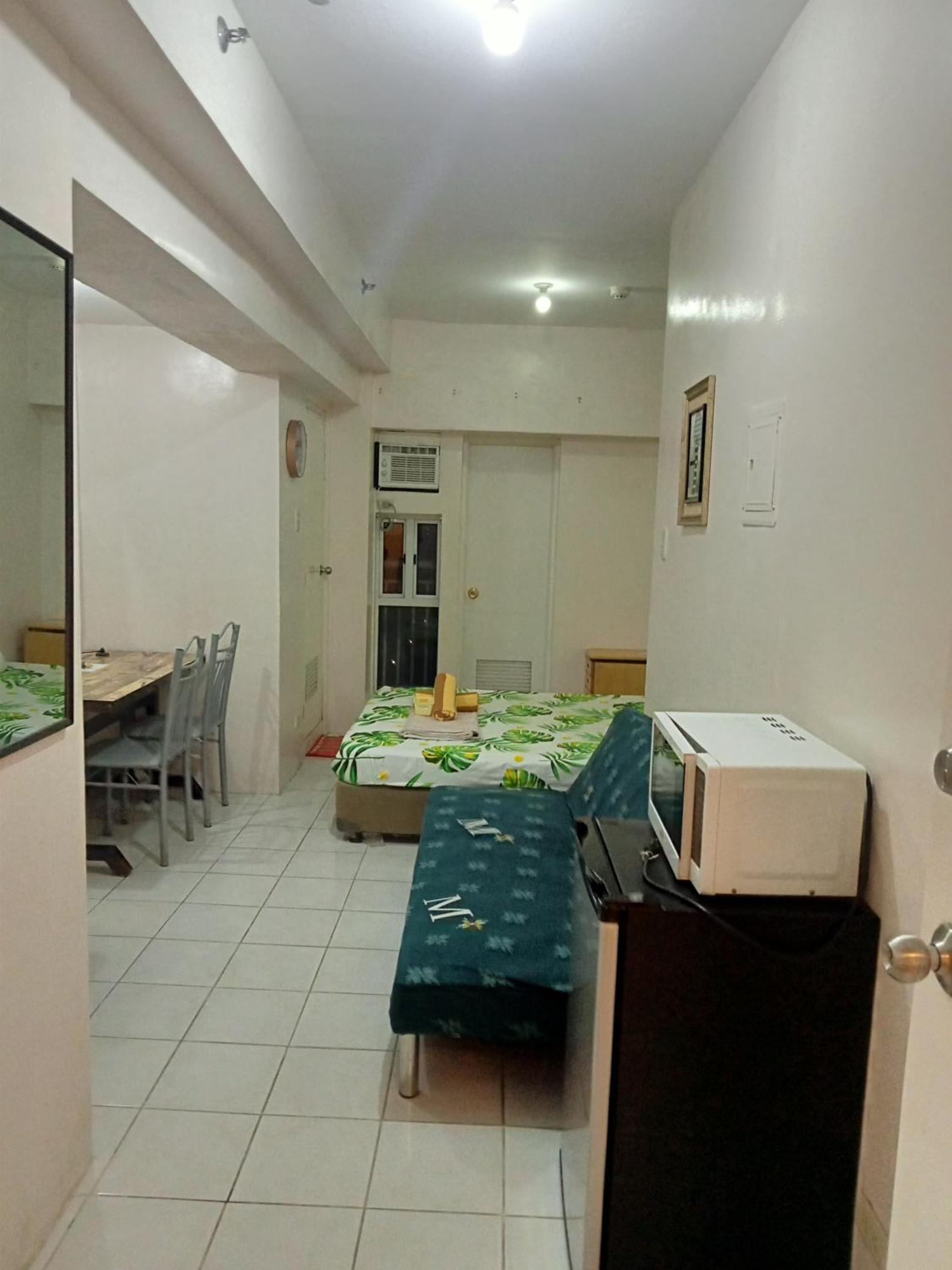 Cityland Tagaytay Taal Lake View City View Free Pool Parking Studios With Balcony Are City View Tagaytay City Номер фото