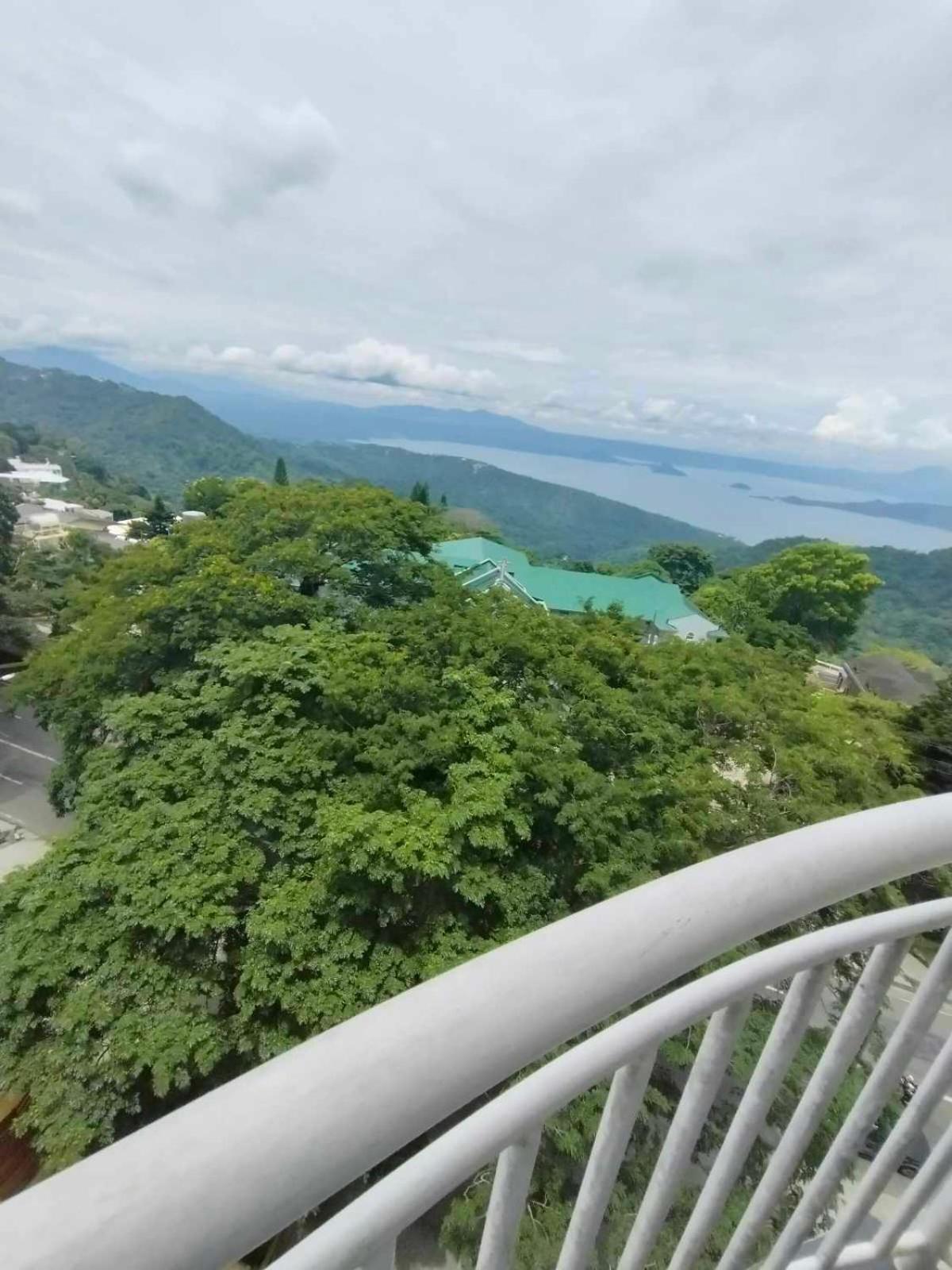 Cityland Tagaytay Taal Lake View City View Free Pool Parking Studios With Balcony Are City View Tagaytay City Екстер'єр фото